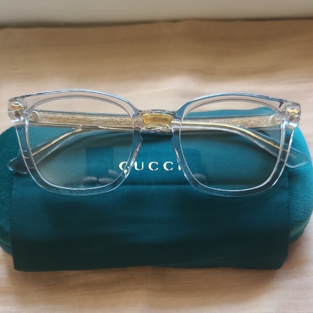 NEW AUTHENTIC GUCCI EYEGLASSES MODEL GG0184S, SIZE 50-21-145, COLOR TRANSP-GOLD